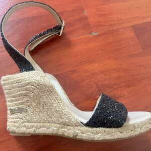 Sara Navarro wedges